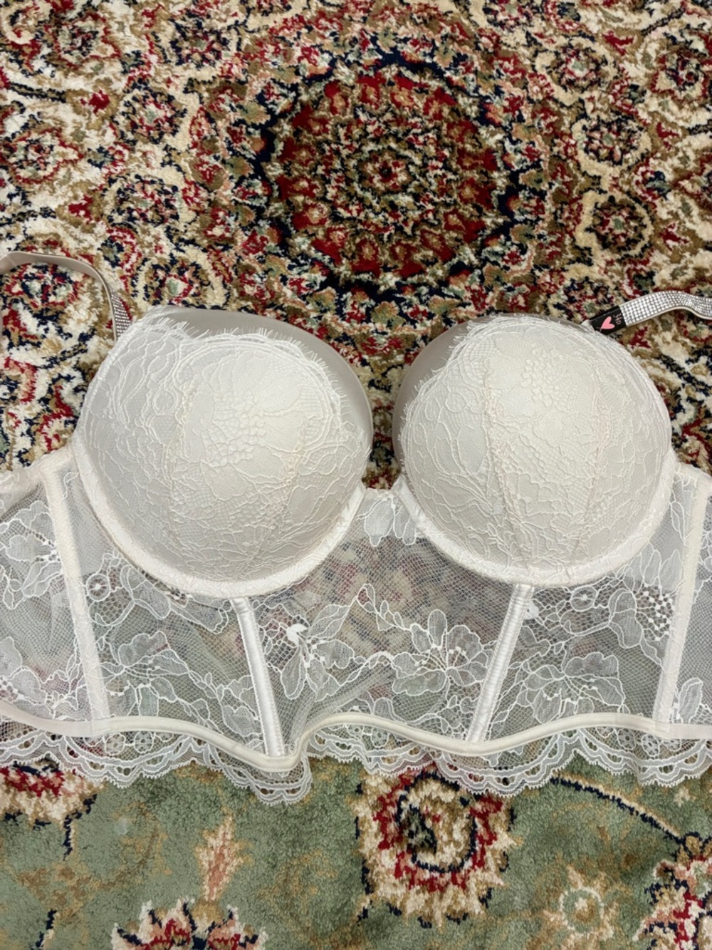 Victoria’s Secret bombshell bra - Picture 11 of 15